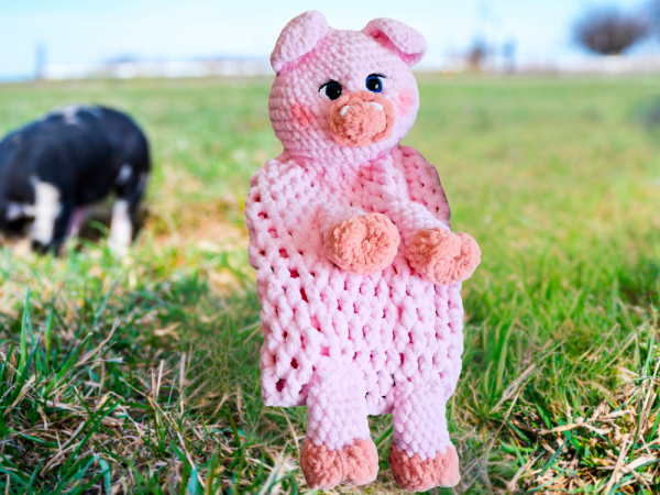 Crochet Pyjama Bag : Pink Snout Piggy Pyjama Bag - Image 3